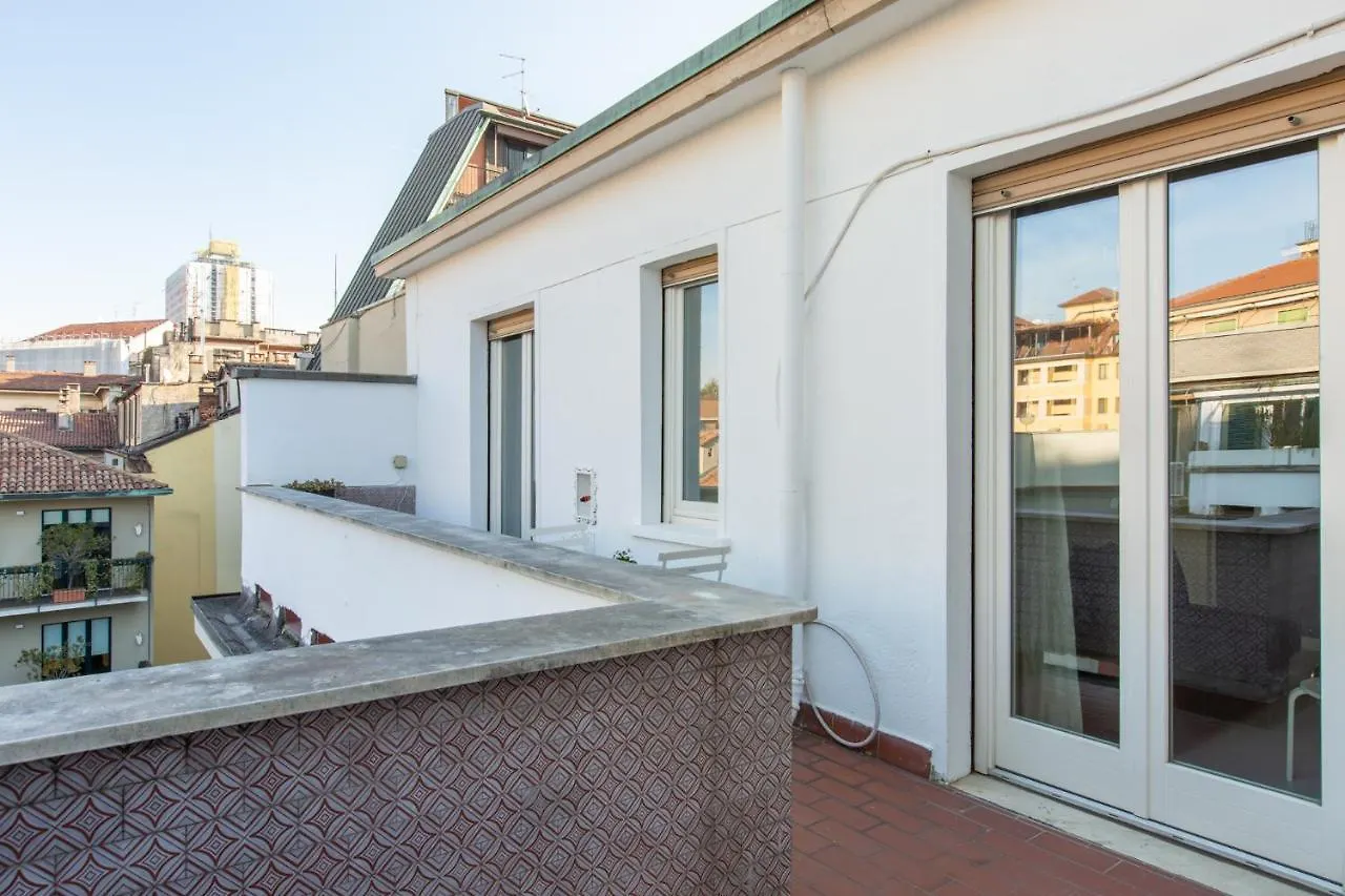 Italstay - Disciplini Apartment -10 Min Dal Duomo Milan