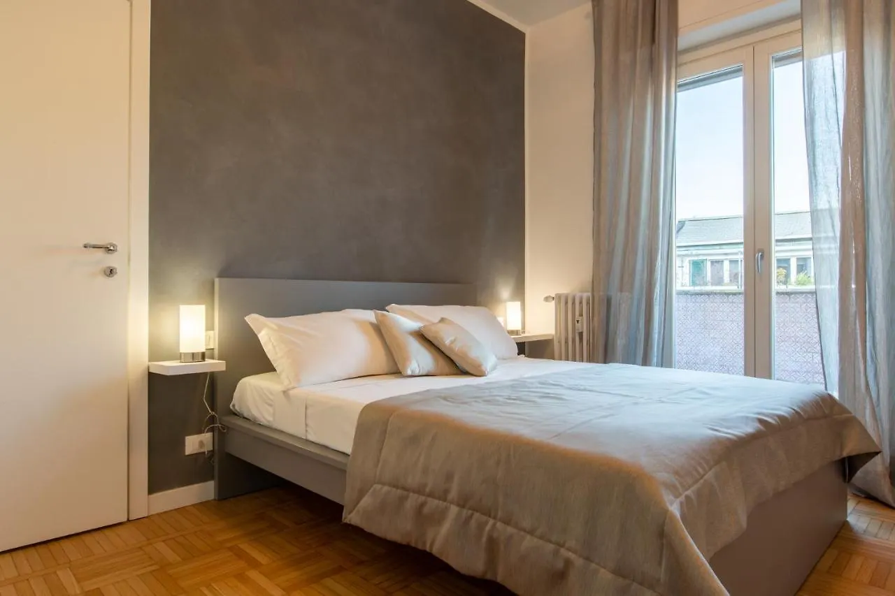 Italstay - Disciplini Apartment -10 Min Dal Duomo Milan